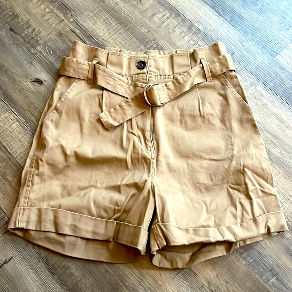 NWT Blu Pepper shorts, size M
